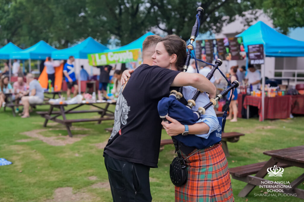 Shanghai Scottish Band Shanghai Scottish Shanghai Scottish football team Highland Games Shanghai Shanghai Scottish club Shanghai Scottish archive links Shanghai Scottish pipe band
